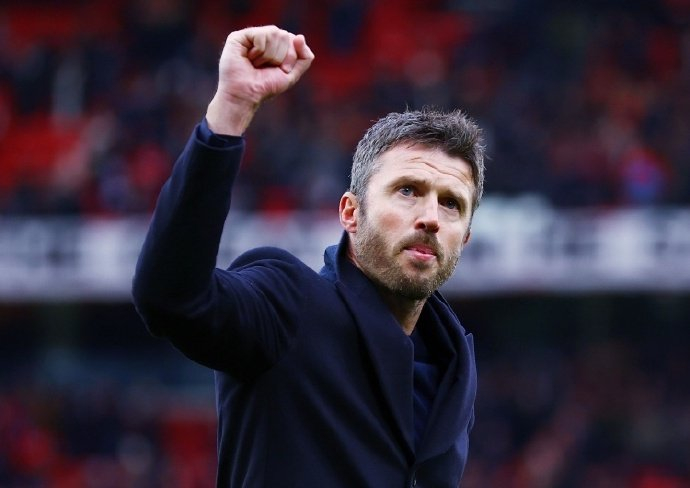 开云-卡里克详述曼联复兴计划获高层认可|每日镜报|托马斯-卡里克|爵士|格雷泽|乔尔_新浪体育_新浪新闻